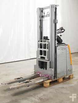 Stacker pedestre 2020  Still EXV-SF16I (1)