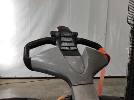 Stacker pedestre 2018  Still EXV-SF20I (3)