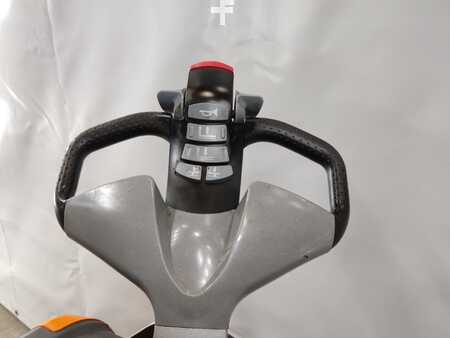 Stacker pedestre 2018  Still EXV-SF14I (3)
