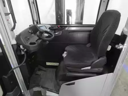 Reach Truck 2020  Still FM-X17/TK (3)