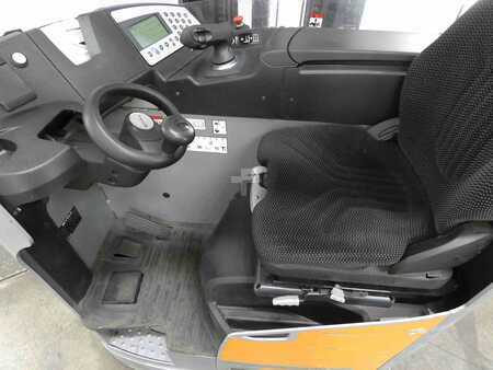 Retráctil 2020  Still FM-X17 (3)