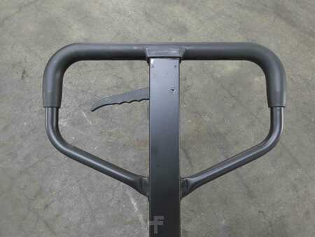 Outro - Linde 8XHPTM15/565MM (3)