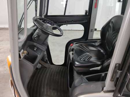 Tractor de arrastre 2016  Still LTX70 (3)