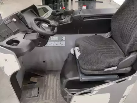 Schubmaststapler 2021  Still FM-X17 (3)