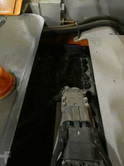 Függőleges komissiózó 2011  Still MX-X (4)