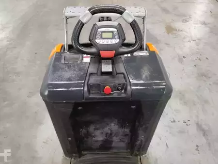 Traktor 2018  Still LTX50 (3)