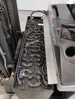 Retráctil 2020  Still FM-X12/DRIVEIN (4)