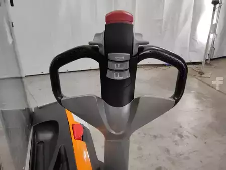 Apilador eléctrico 2022  Still EXV12 (3)