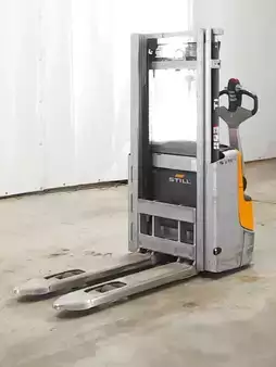 Apilador eléctrico 2022  Still EXV12 (1)