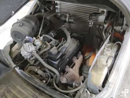 Treibgasstapler 2020  Still RX70-35T (4)