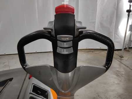 Hochhubwagen 2020  Still EXV20 (3)