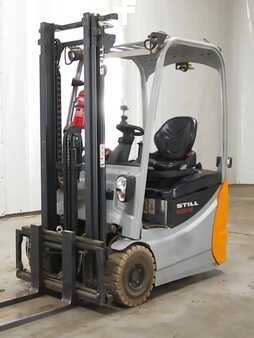 Chariots électriques à 3 roues 2017  Still RX50-13 (1)