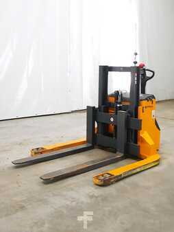 Nízkozdvižný vozík 2019  Still ECU30SPECIAL (1)