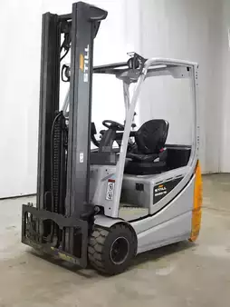 Elektrisk- 3 hjul 2019  Still RX20-18 (1)