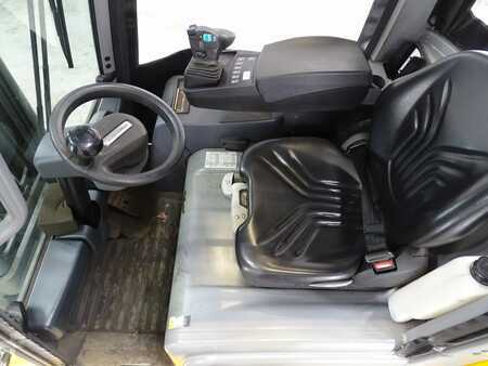 Carrelli elettrici 3 ruote 2022  Jungheinrich EFG215 (3)