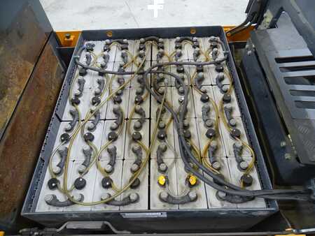 Vontató 2017  Still R07-25L (4)