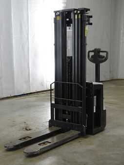 Pallestabler 2025  Mitsubishi SBP12N3 (1)