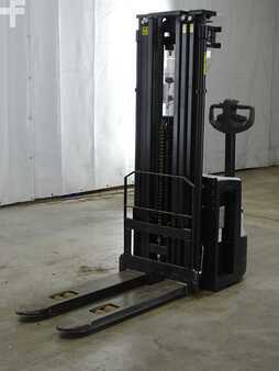 Pallestabler 2025  Mitsubishi SBP12N3 (1)