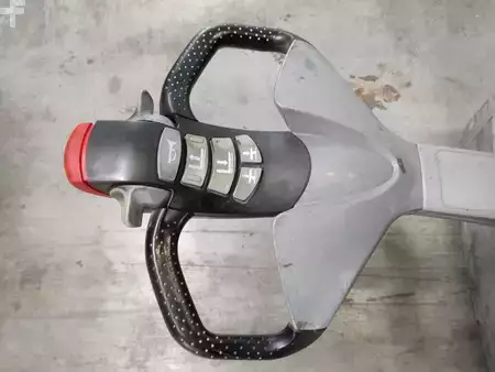 Stacker pedestre 2020  Still EXV16 (3)