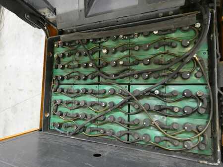 Vontató 2011  Still R07-25 (4)