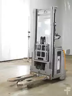 Stacker pedestre 2016  Still EXV-SF14I (1)