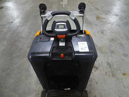 Tahač 2022  Still LTX50 (3)