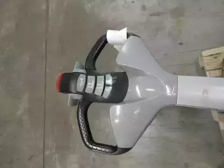 Apilador eléctrico 2021  Still EXD18L (3)