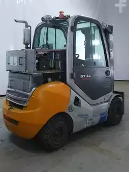 Chariots élévateurs diesel 2015  Still RX70-30/EX (2)