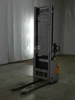 Hochhubwagen 2020  Still EXV12 (1)