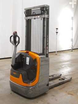 Hochhubwagen 2021  Still EXV12 (2)