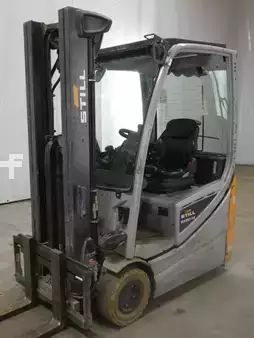 Eléctrica de 3 ruedas 2018  Still RX20-14C (1)