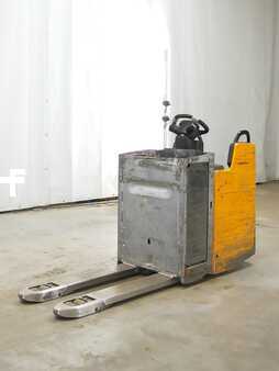 Niederhubwagen 2021  Still EXH-S20 (1)