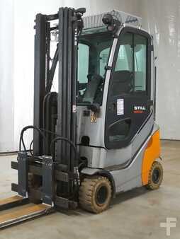 Gázüzemű targoncák 2020  Still RX70-20T/GETRÄNKE (1)