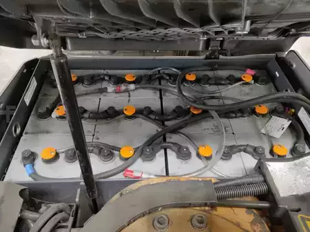 Elektromos 3 kerekű 2020  Still RX50-16 (4)