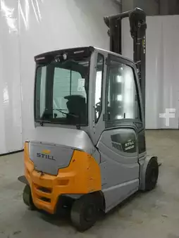 Elektromos 4 kerekű 2021  Still RX60-25 (2)