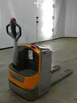 Transpaleta eléctrica 2015  Still EXU20 (2)