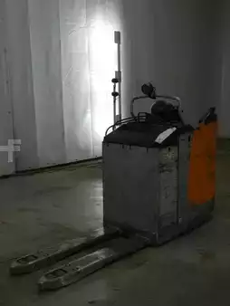 Transpaleta eléctrica 2016  Still EXU-S22 (1)