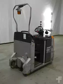 Traktor 2018  Still LTX50 (2)