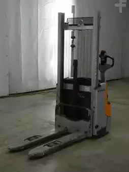 Magasemelésű béka 2021  Still EXV10C (1)