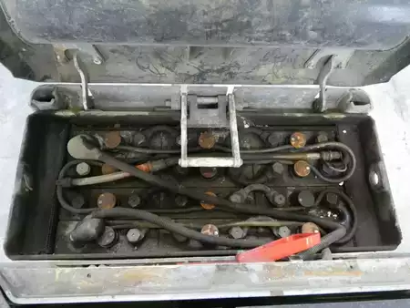 Transpaleta eléctrica 2019  Still EXU-S22 (4)