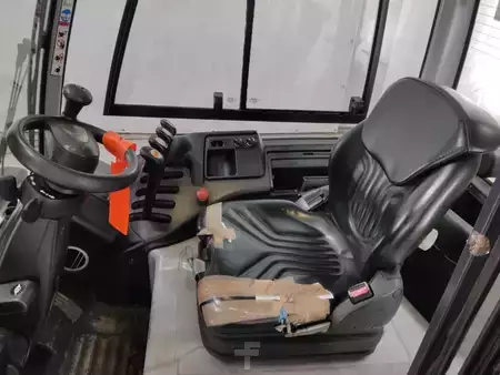 Elektromos 4 kerekű 2017  Still RX60-45 (3)