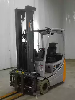 Elektromos 3 kerekű 2019  Still RX20-18 (1)