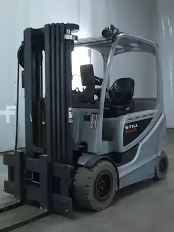 Elektromos 4 kerekű 2019  Still RX60-30 (1)