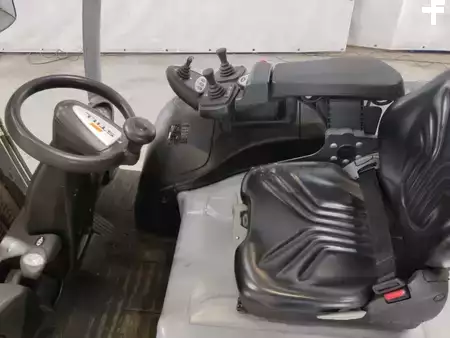 Elektromos 4 kerekű 2019  Still RX60-30 (3)