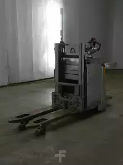 Hochhubwagen 2019  Still EXD-SF20 (1)