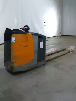 Transpaleta eléctrica 2018  Still EXU-S24/2400MM (2)