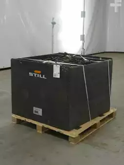 Egyéb 2019  [div] 80V840AH (2)