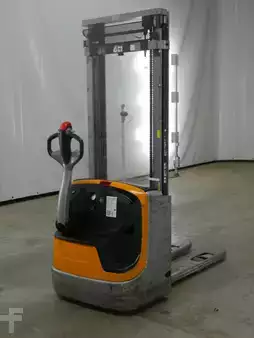 Magasemelésű béka 2015  Still EXV12 (2)