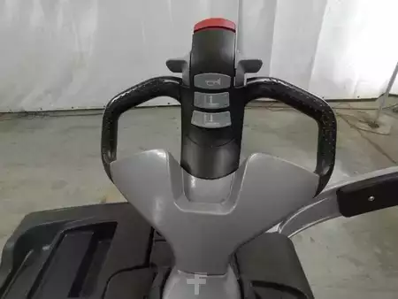 Transpalettes électriques 2022  Still EXH-SF20 (3)