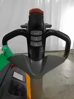 Pallet Stackers 2020  Still EXV20/LIION (3)
